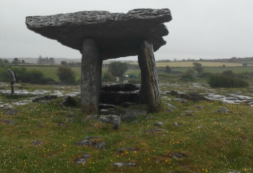 Ireland 101: Image of cairn.
