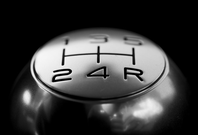 Image of a gear shift to illustrate Cole's lesson of learning from failing.